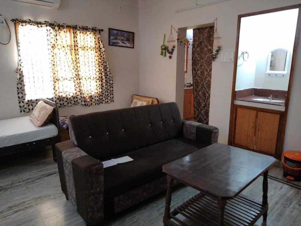 Annamaiah Serenity - Serene Boutique Escape - Tirupati - Home Stay & Home Food Service Exterior photo